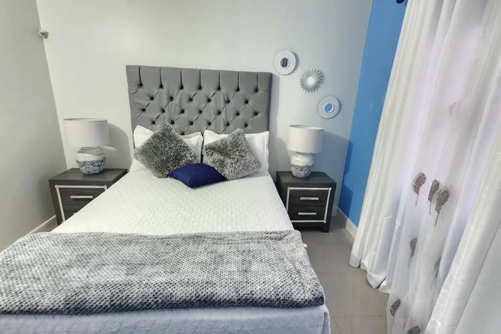 Snooze At Oceanpointe Villa Lucea Kültér fotó